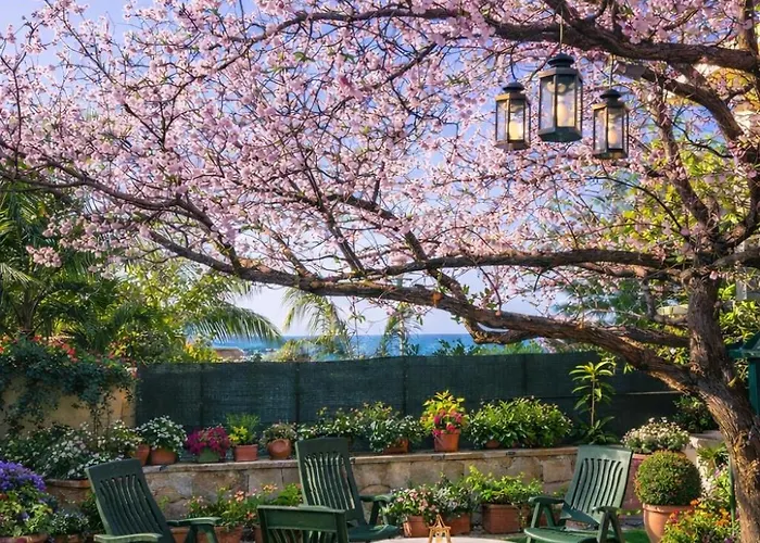 Sea Holiday Home casa con giardino privato, gazebo e relax a due passi del mare di scopello cala mazzo di sciacca